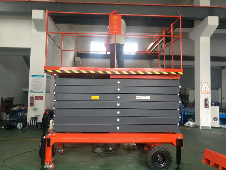 升降（jiàng）機